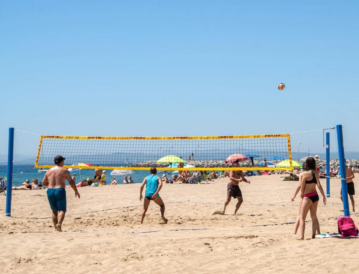 La Platja 3C Apto. Con Un Dormitorio, 200M Playa Y Plaza De Parking Roses